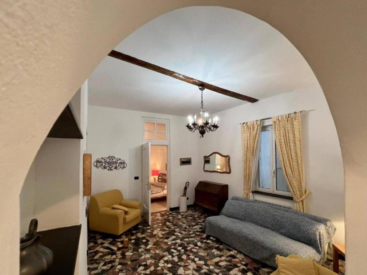 Lovingenoa - Prione - White House Apartment Genua