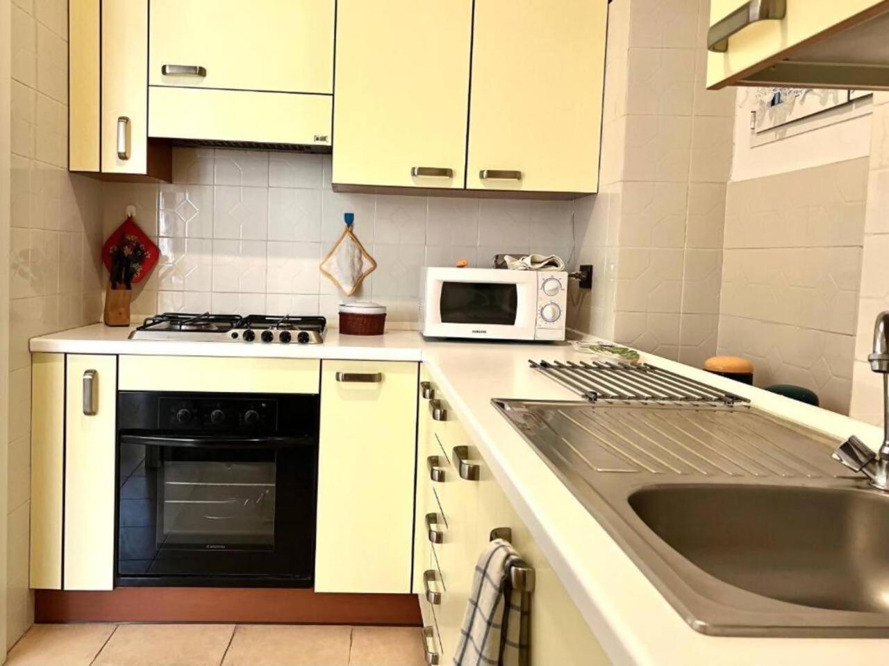 Lovingenoa - Prione - White House Apartment *