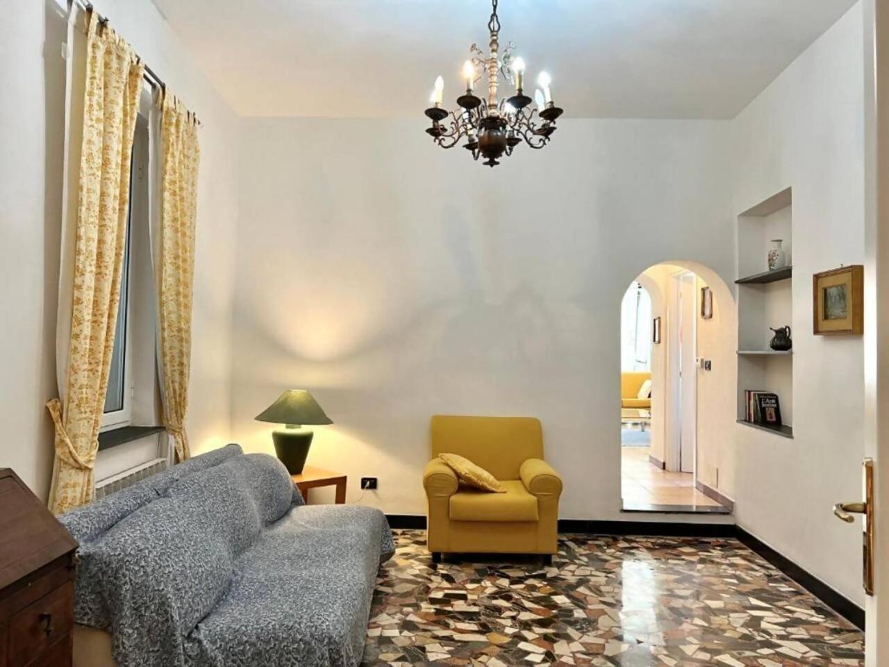 Lovingenoa - Prione - White House Genua