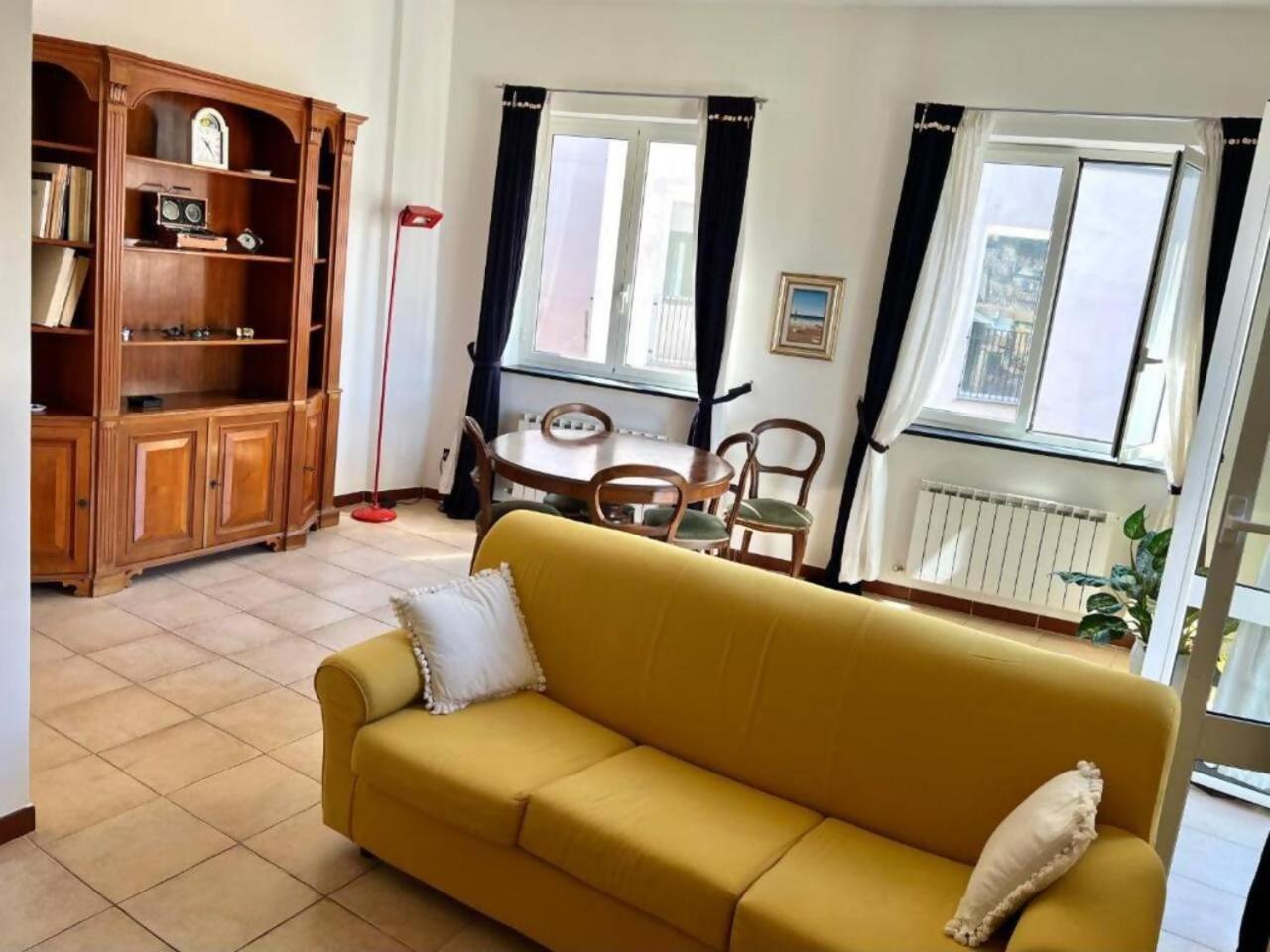 Lovingenoa - Prione - White House * Genua