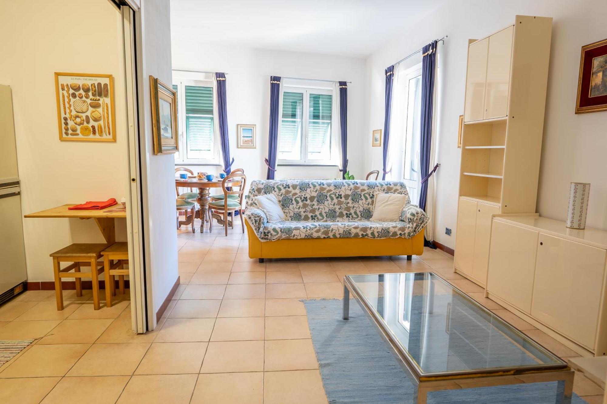 Lovingenoa - Prione - White House Apartment
