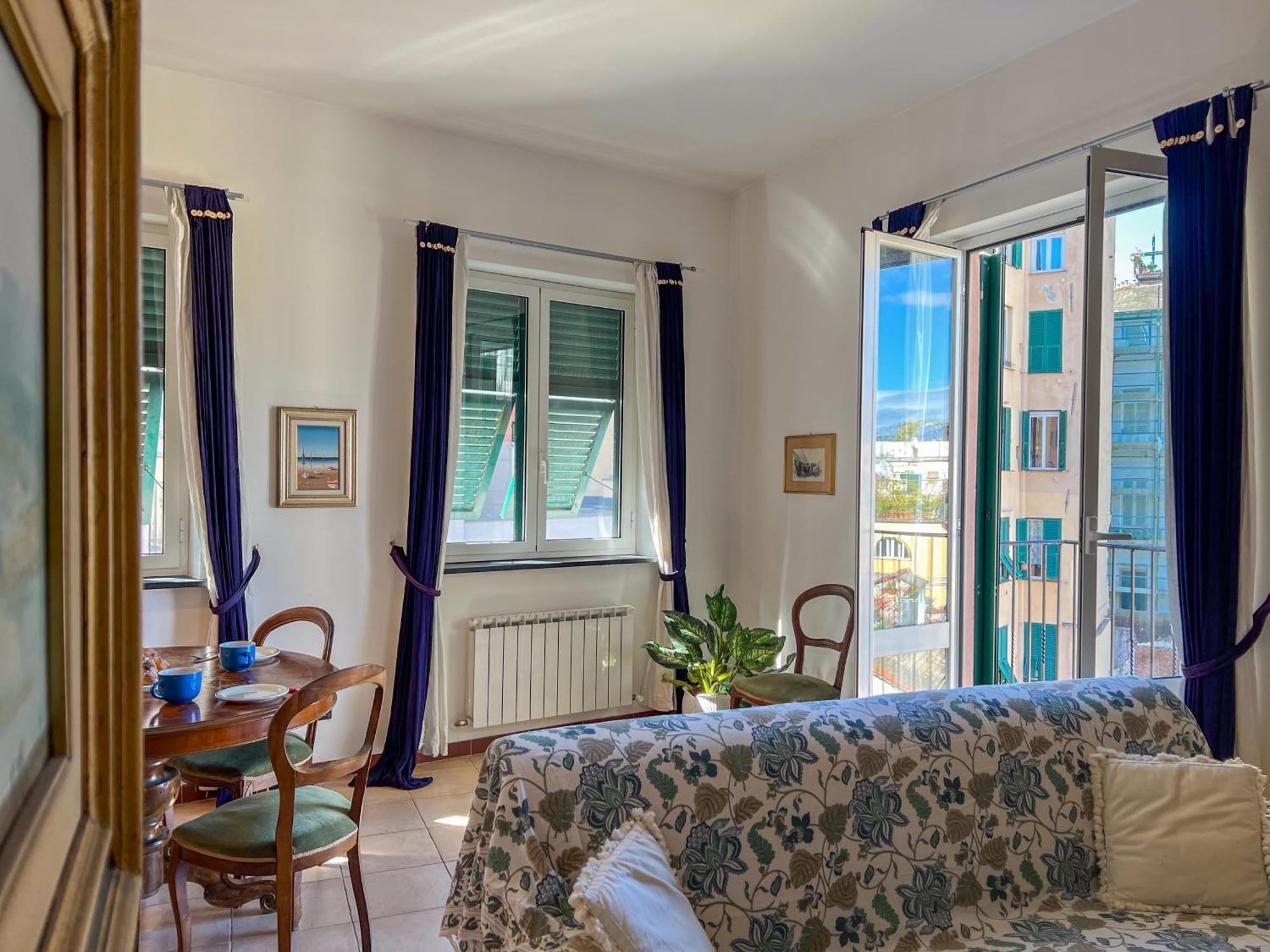 Lovingenoa - Prione - White House * Genua